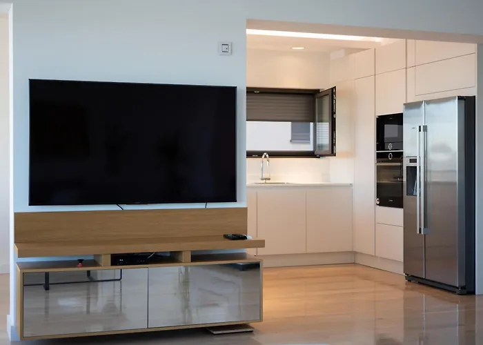 Seafront Luxury Suite Idassa By Belmont Realty